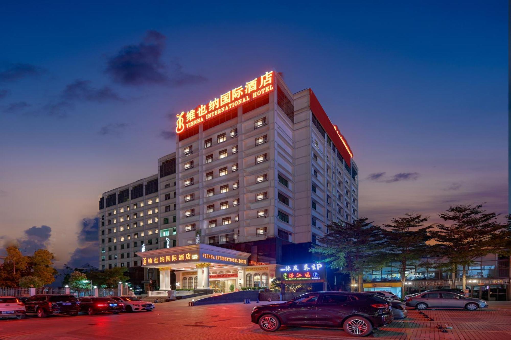 Vienna International Hotel Guangzhou Baiyun International Conference Center Exterior photo